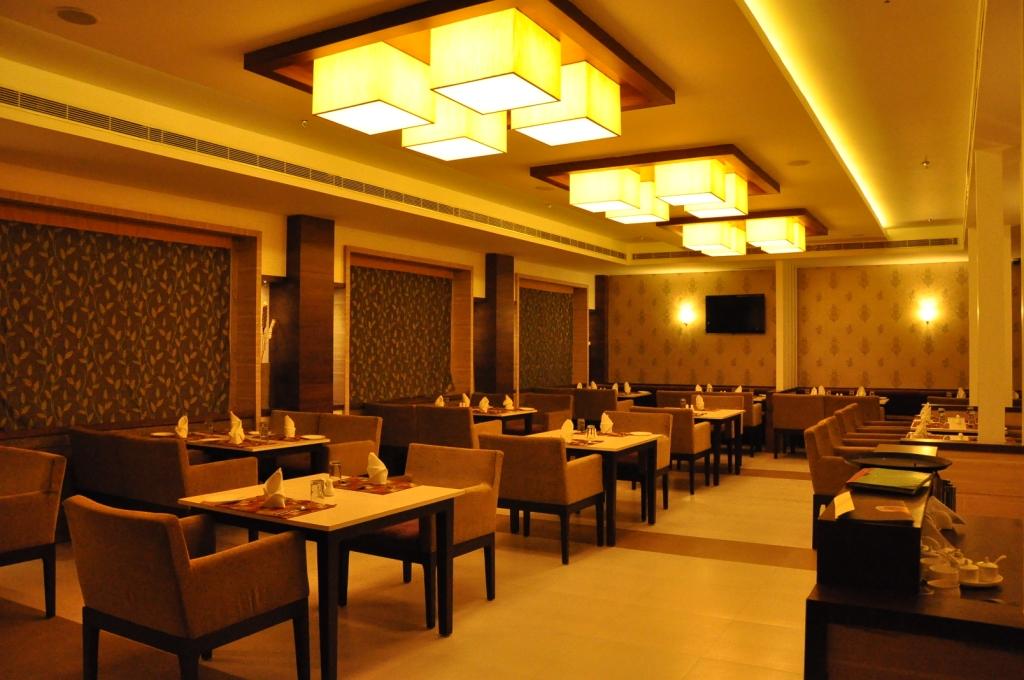 Excalibur Hotel Kumarakom Restaurant