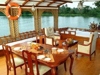 Myra Signature Houseboat Kumarakom Restaurant