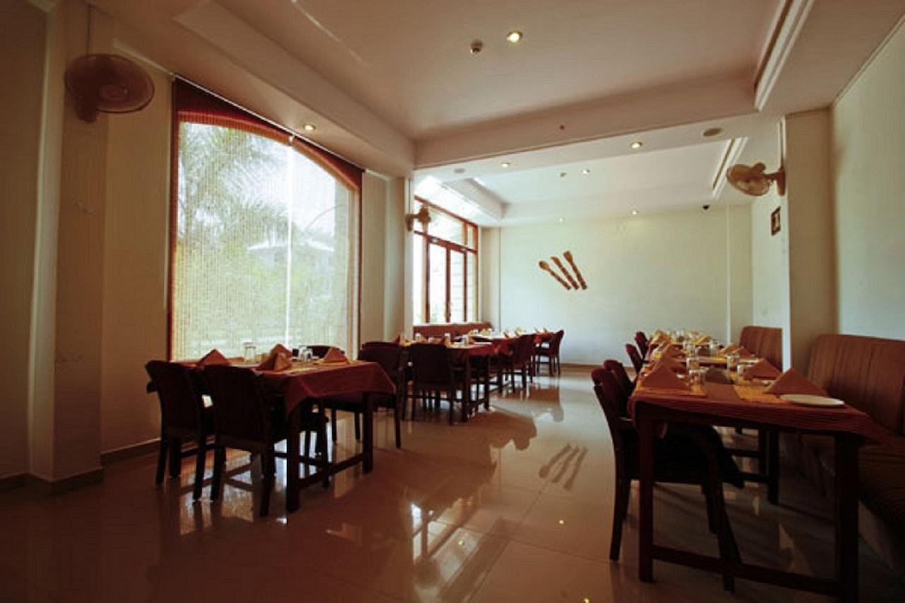 Ashirwad Heritage Resorts Kumarakom Restaurant